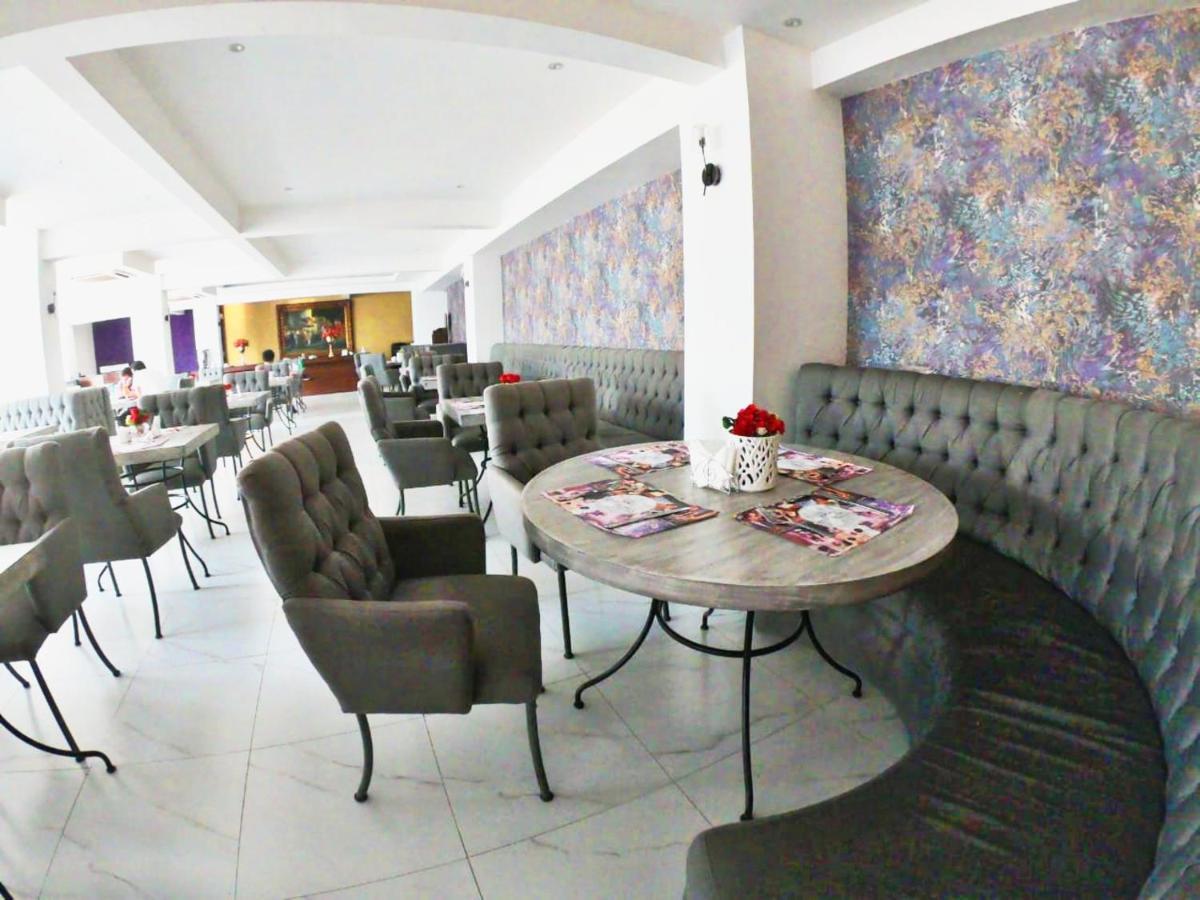 Suites Casa Blanca Santa Cruz de La Sierra Exteriör bild